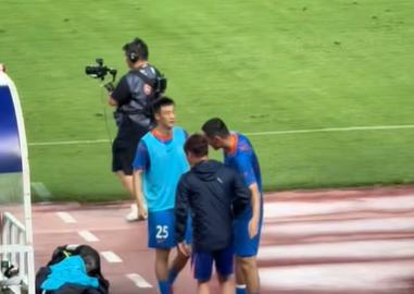 东体评彭欣力“电话门”事件：不应以偏概全，误导公众